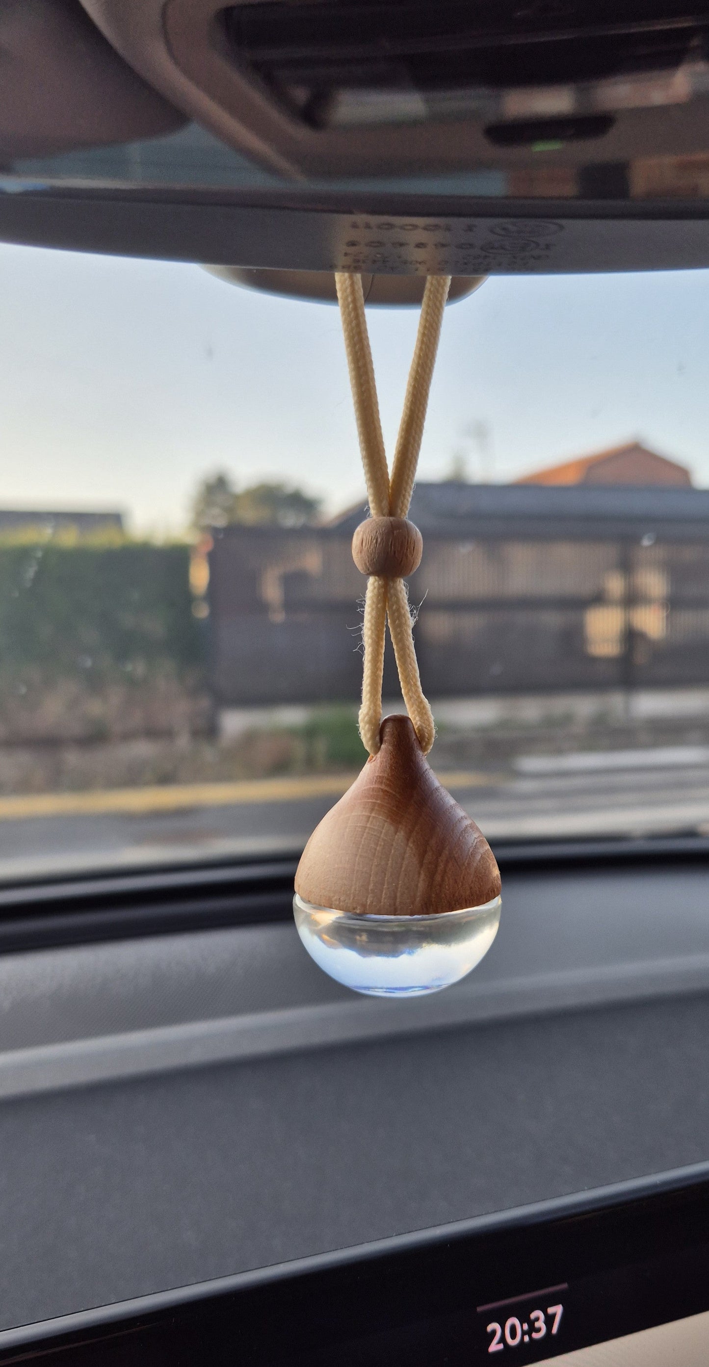 Flacon Voyageur – Diffuseur Goutte parfumé pour voiture