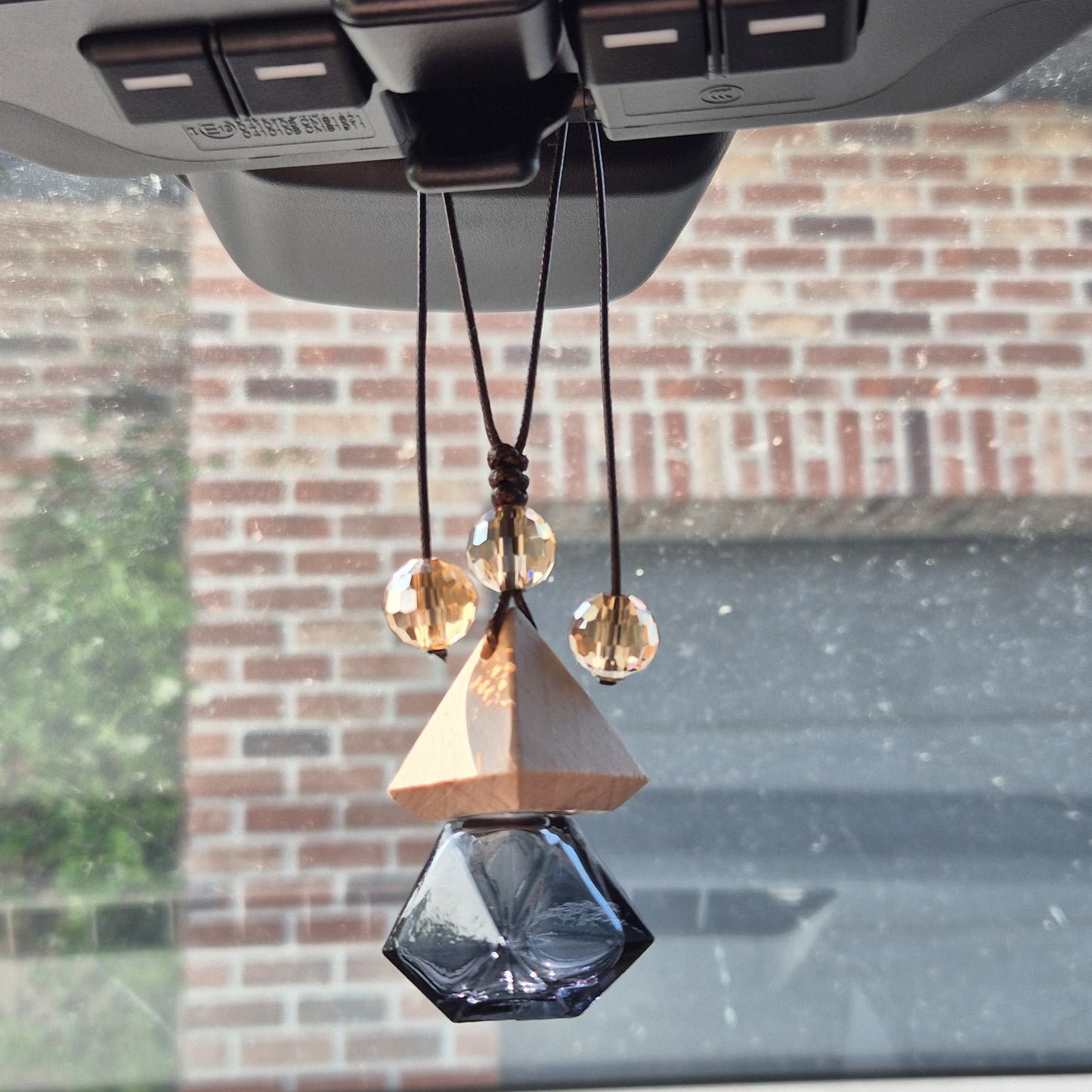 Flacon Voyageur – Diffuseur parfumé pour voiture